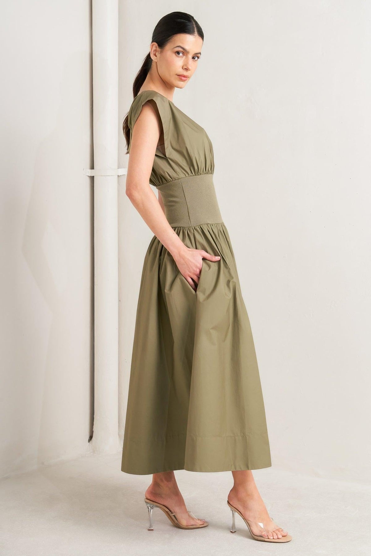 DREAMWEAVER ROMANTIC OLIVE WOVEN MIDI DRESS