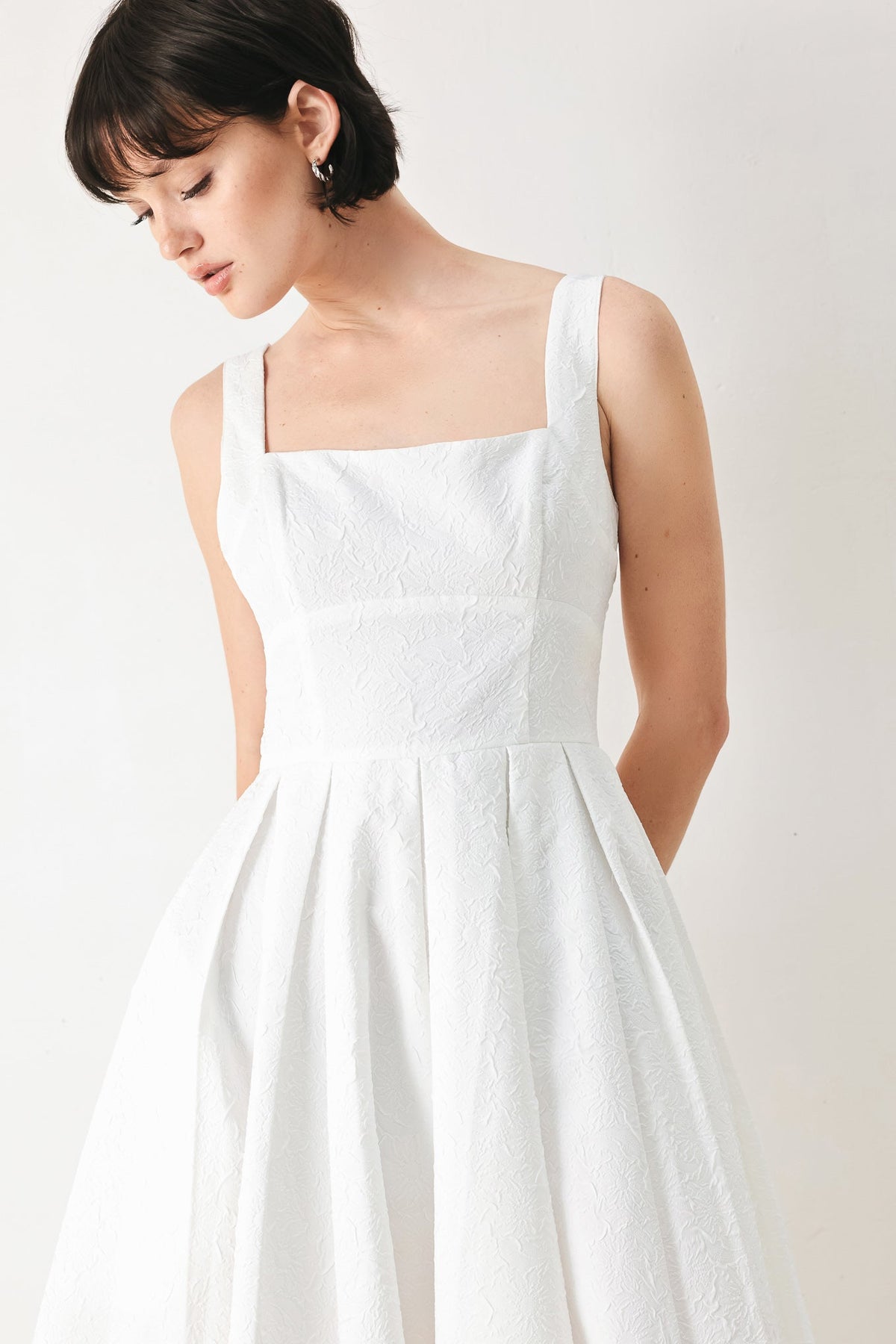 TIMELESS ROMANCE RED/WHITE FULL-SKIRT MIDI DRESS