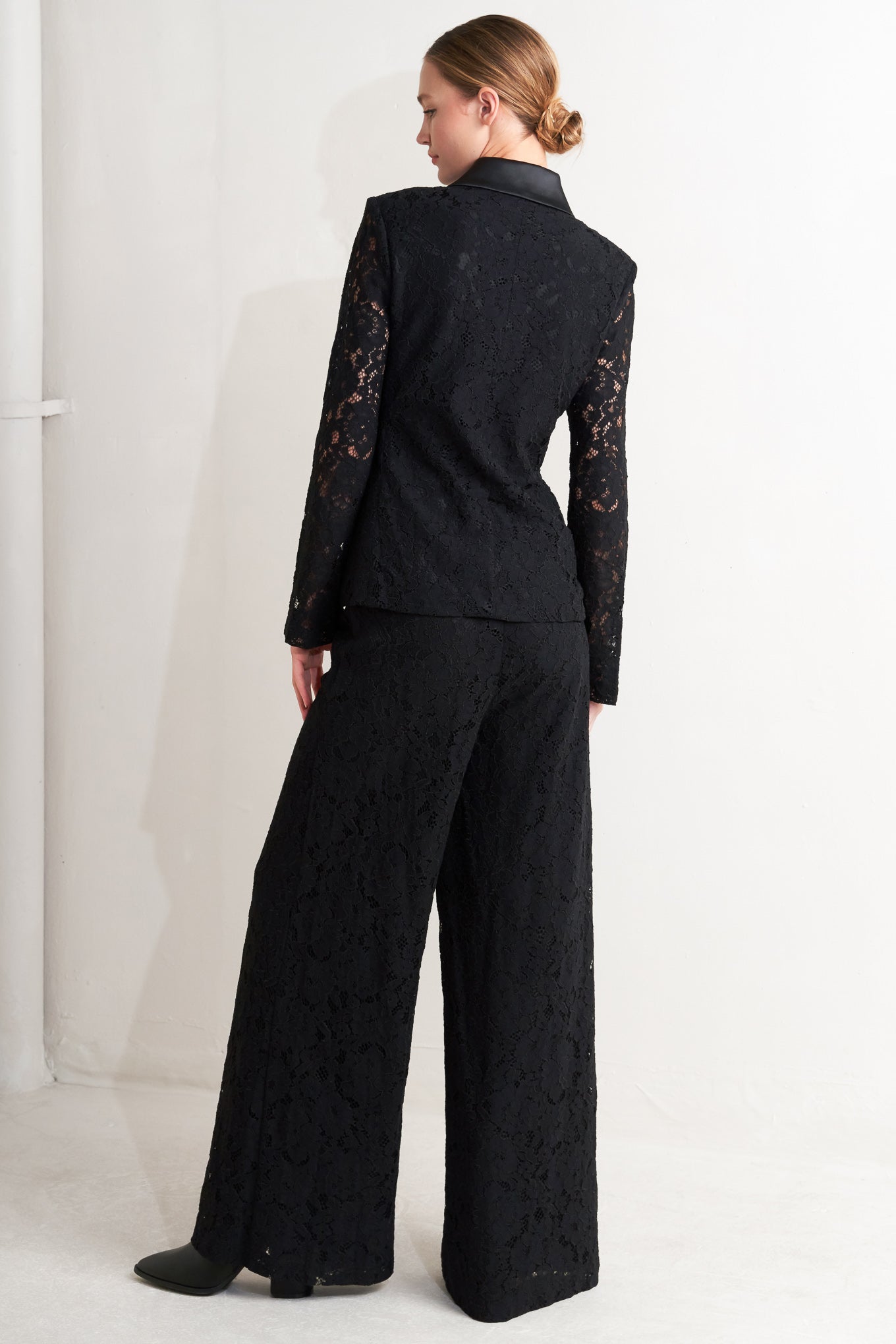 SHADOW GLAM WOVEN LACE PANTS