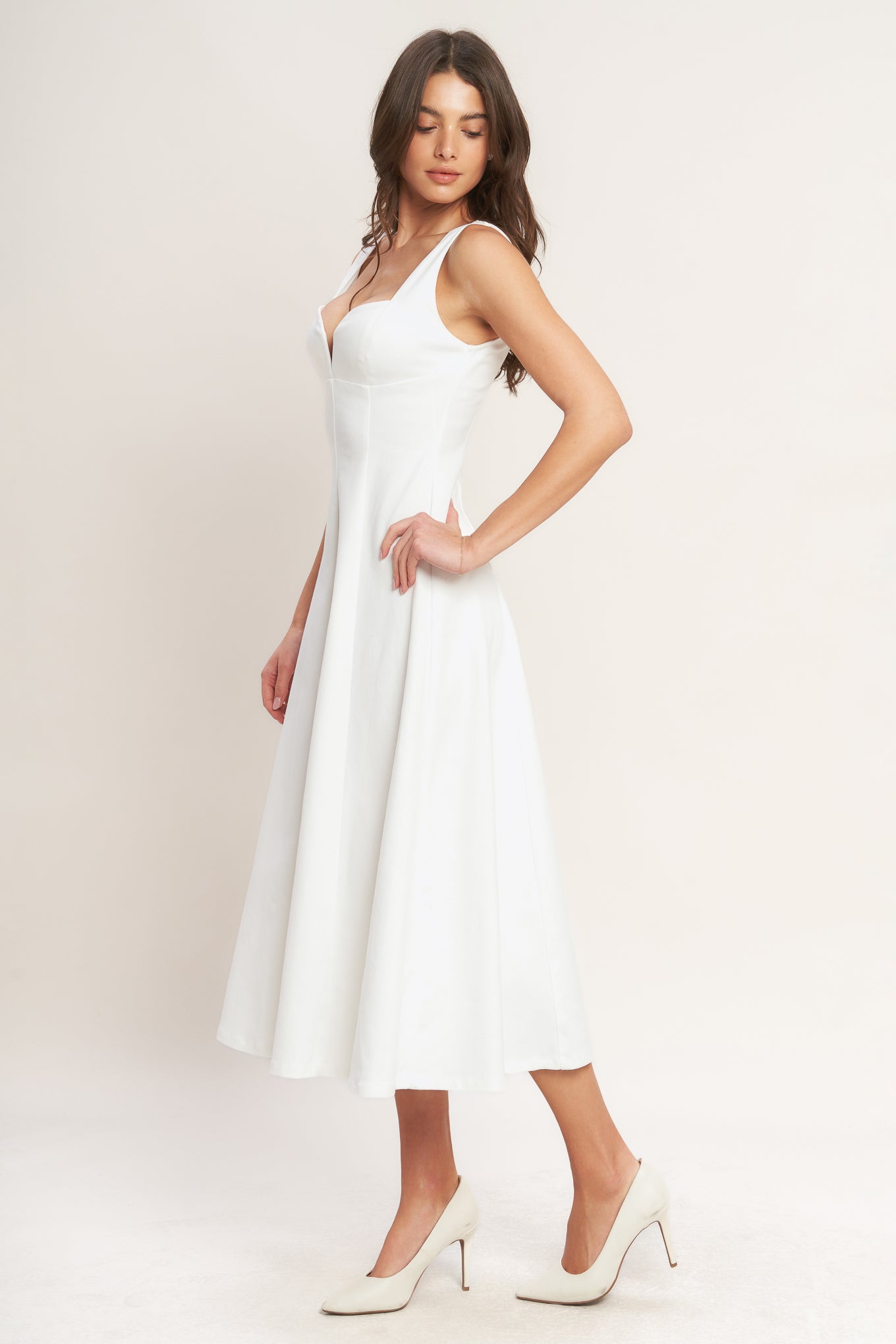 BALANCED PROPORTION WOVEN MIDI DRESS