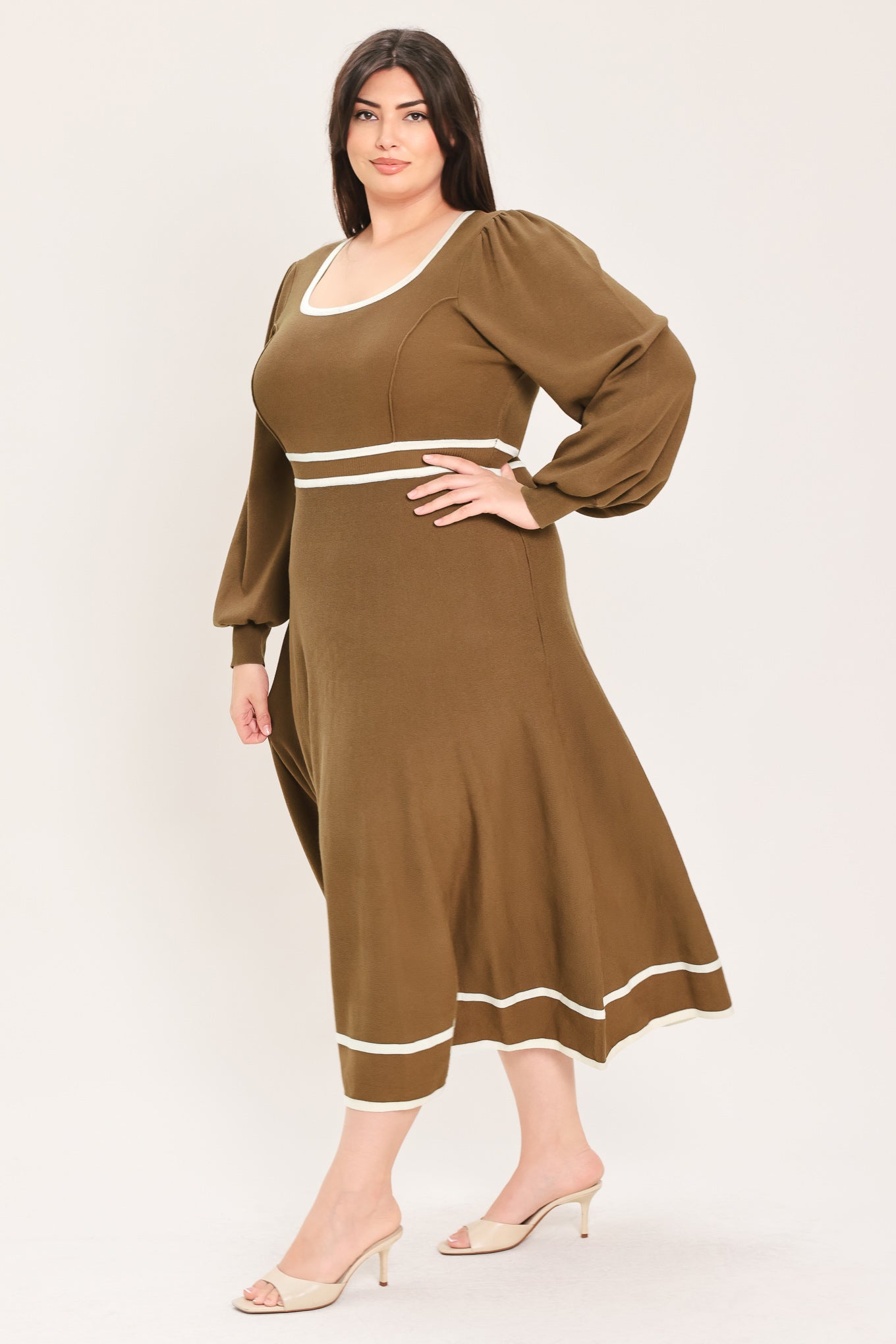CEDAR LINE ELEGANCE SWEATER MIDI DRESS